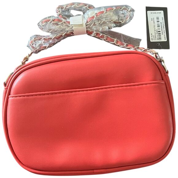 Badgley Mischka Red Pearl Silver Diamond Quilted Crossbody Camera Bag NWT - Picture 3 of 5